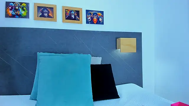 Andhrea Vale online show from March 19, 12:16 pm