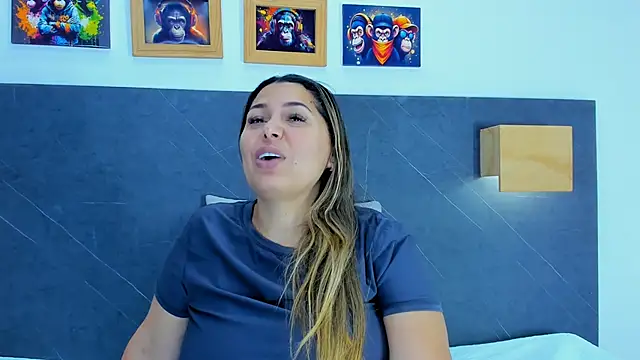 Andhrea Vale online show from March 24, 12:27 pm