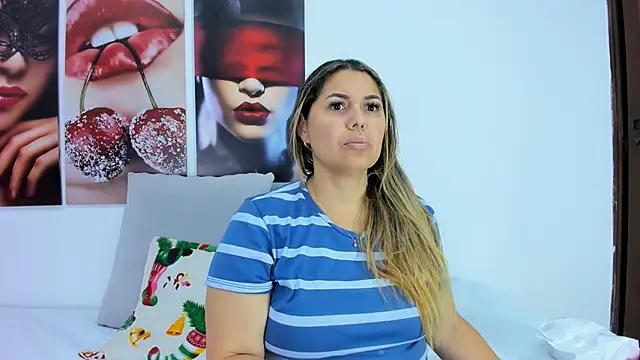 Andhrea Vale online show from November 15, 11:36 am