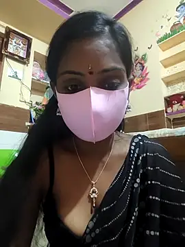 Snapshot of siritelugubutterfly chatting on November 16, 7:35 am siritelugubutterfly online show from November 16, 7:35 am