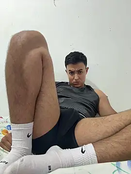 ksahodn online show from April 18, 8:20 pm