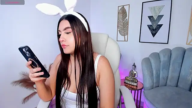 Maya vexx online show from January 6, 8:02 pm