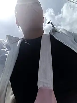 ALEJA  22 online show from April 10, 3:19 pm