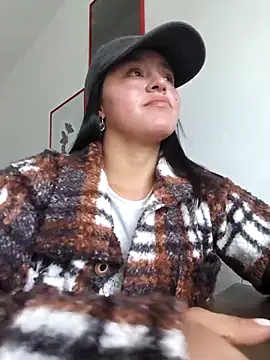 ALEJA  22 online show from April 17, 9:28 pm