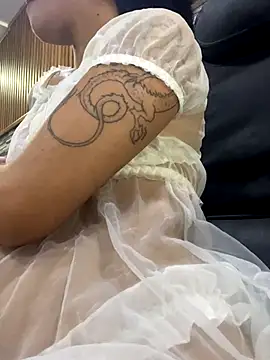  vaiolet owo online show from November 12, 6:01 pm