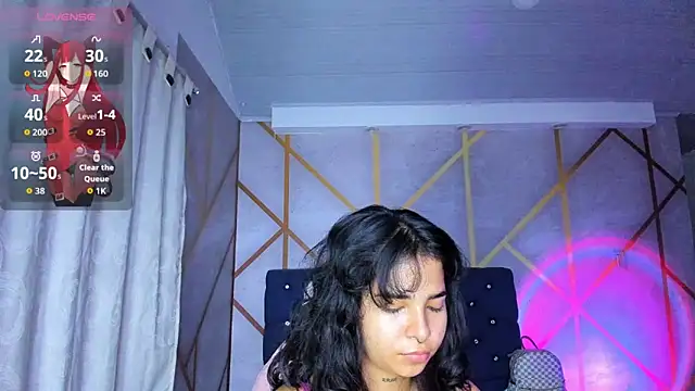  vaiolet owo online show from February 8, 5:05 am