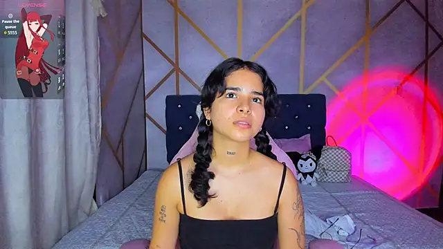  vaiolet owo online show from February 28, 5:07 am