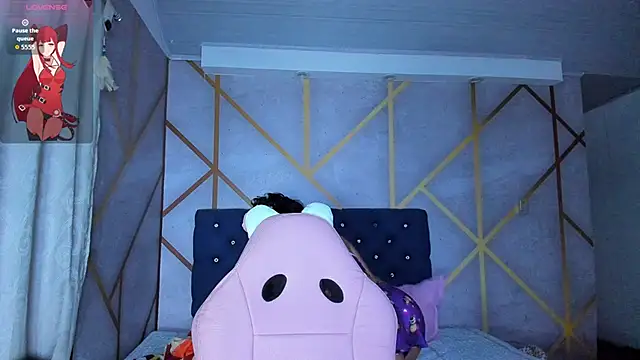  vaiolet owo online show from February 26, 5:40 am