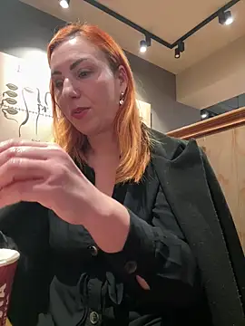 pervimilf online show from February 13, 11:10 am