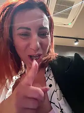 pervimilf online show from March 25, 11:09 am