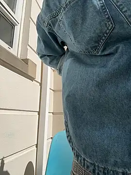 pervimilf online show from April 30, 9:38 am