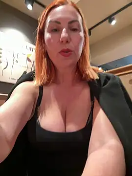 pervimilf online show from May 18, 9:14 am