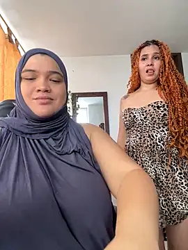 Snapshot of sweetmuslim01 chatting on November 12, 4:55 pm sweetmuslim01 online show from November 12, 4:55 pm