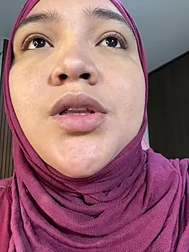 sweetmuslim01 online show from June 27, 12:49 am