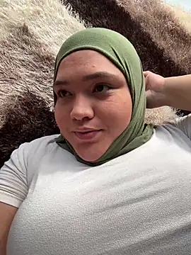 sweetmuslim01 online show from April 16, 9:39 pm