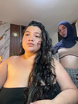 sweetmuslim01 online show from April 18, 3:31 am
