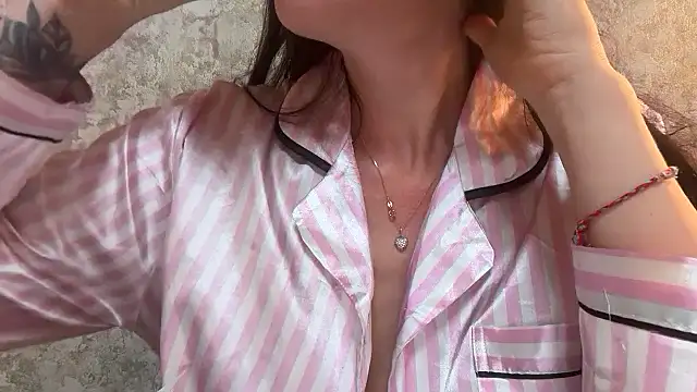 Angelinaa19 online show from April 2, 8:04 pm