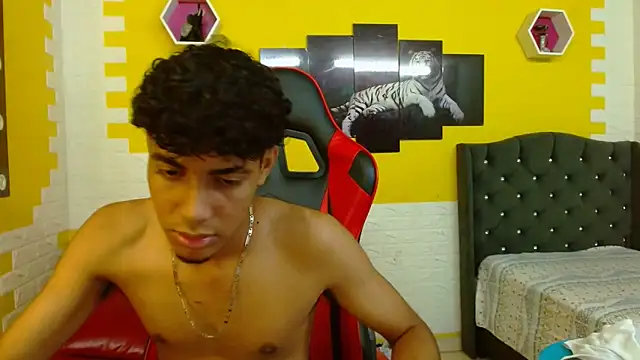 leam 1 online show from November 24, 10:21 pm