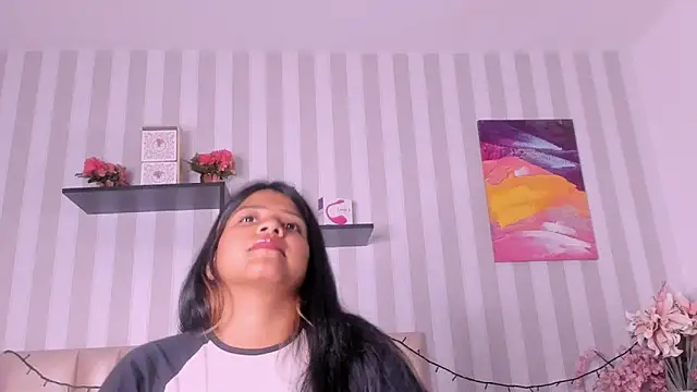 Lina Villada online show from November 11, 2:23 pm