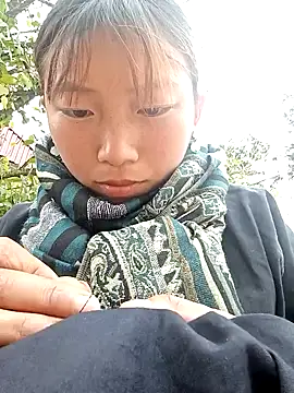 julybi online show from December 3, 3:18 am