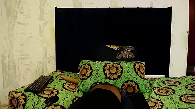 Snapshot of Nikistickyxx25 chatting on February 11, 3:45 pm Nikistickyxx25 online show from February 11, 3:45 pm