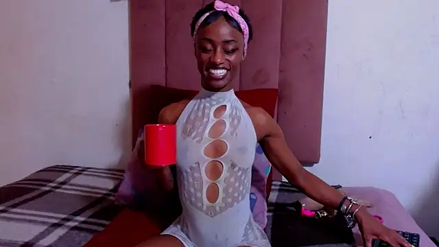 Nikistickyxx25 online show from April 14, 7:52 pm