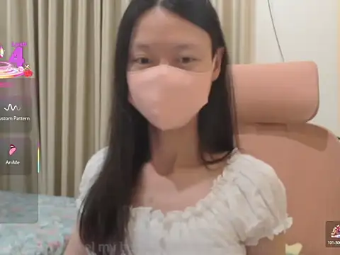 Lil-Cherries online show from November 9, 4:00 pm