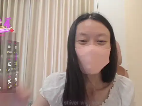 Lil-Cherries online show from November 10, 4:06 am