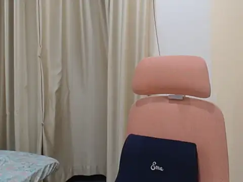 Lil-Cherries online show from January 13, 4:44 pm