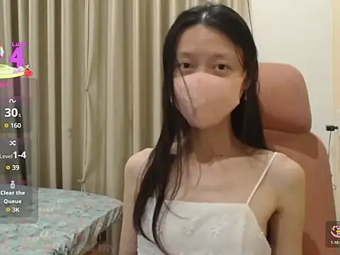 Lil-Cherries online show from December 20, 1:58 pm