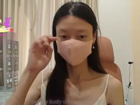 Lil-Cherries online show from December 20, 1:52 am