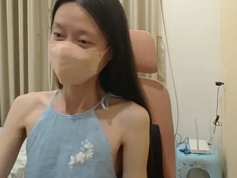 Lil-Cherries online show from March 14, 10:27 pm