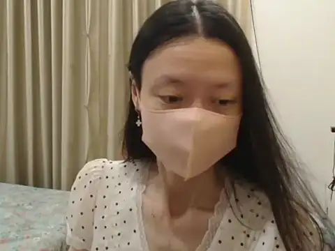 Lil-Cherries online show from March 7, 3:28 pm