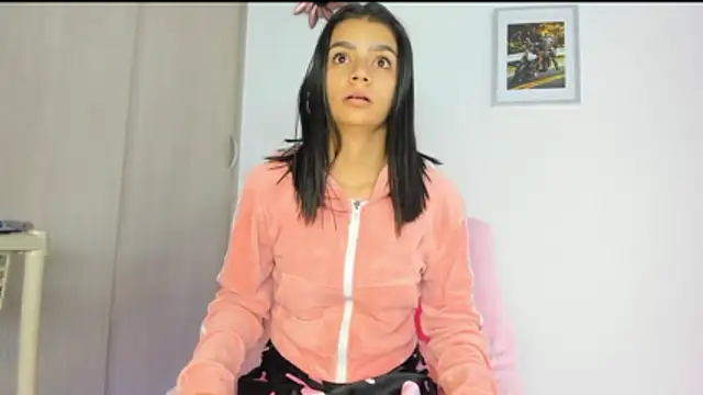 KIMMY MONTIELL online show from January 8, 11:49 am