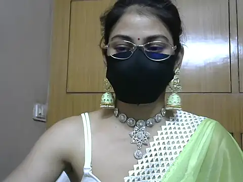 Snapshot of Fairy_Pie chatting on June 7, 7:52 pm Fairy Pie online show from June 7, 7:52 pm