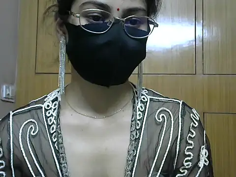 Snapshot of Fairy_Pie chatting on June 5, 6:46 pm Fairy Pie online show from June 5, 6:46 pm