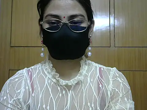 Fairy Pie online show from June 1, 6:40 pm