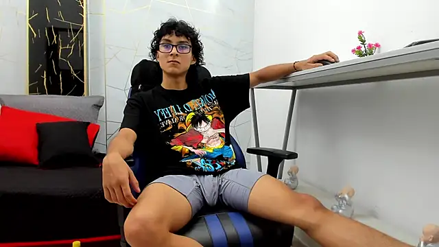 Zoro V online show from November 8, 7:50 pm