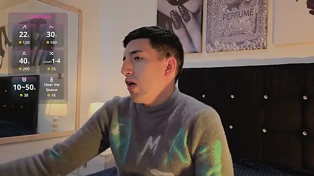 Un Sluttyy online show from March 5, 11:18 am