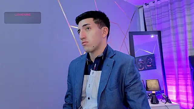 Un Sluttyy online show from November 29, 11:43 am