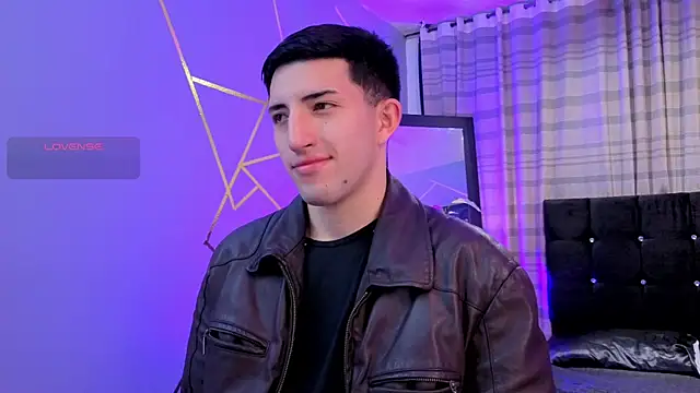 Un Sluttyy online show from December 20, 11:24 am