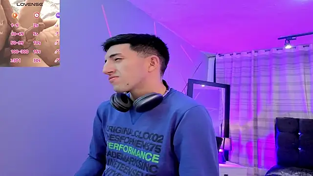 Un Sluttyy online show from December 15, 11:27 am