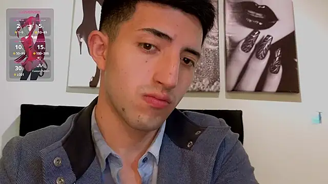 Un Sluttyy online show from March 25, 11:20 am