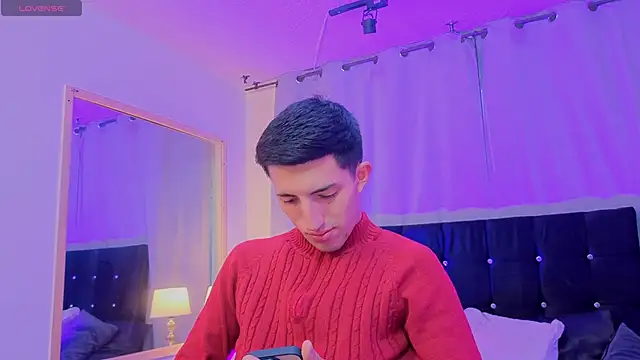 Un Sluttyy online show from January 12, 11:39 am