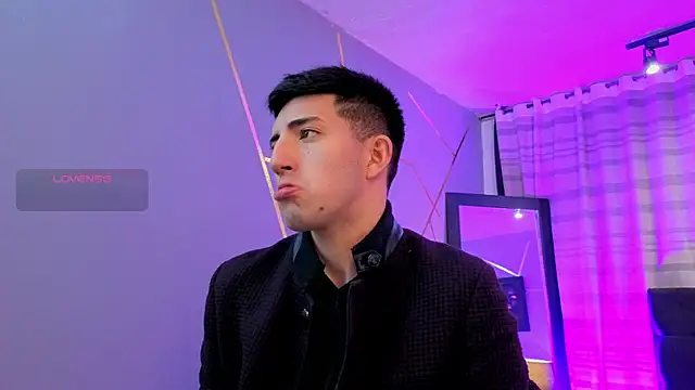 Un Sluttyy online show from November 24, 11:43 am