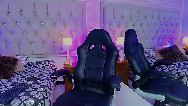 Liathompson FG online show from March 6, 7:53 pm