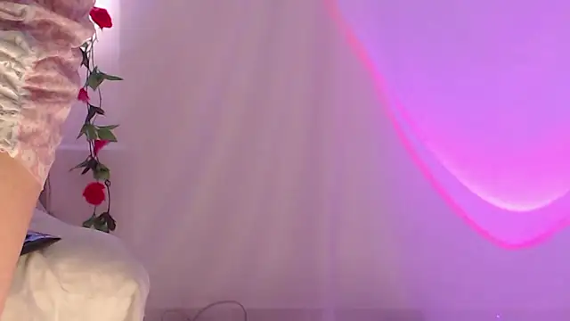 Snapshot of Belladonna_lips chatting on February 3, 6:22 am Belladonna lips online show from February 3, 6:22 am