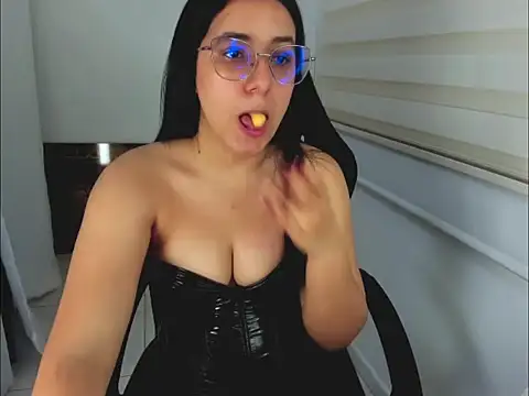 queen findom1 online show from March 27, 3:15 am