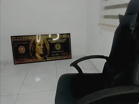 queen findom1 online show from March 15, 6:09 am