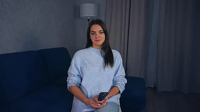 MathaMcrae online show from November 10, 4:45 pm